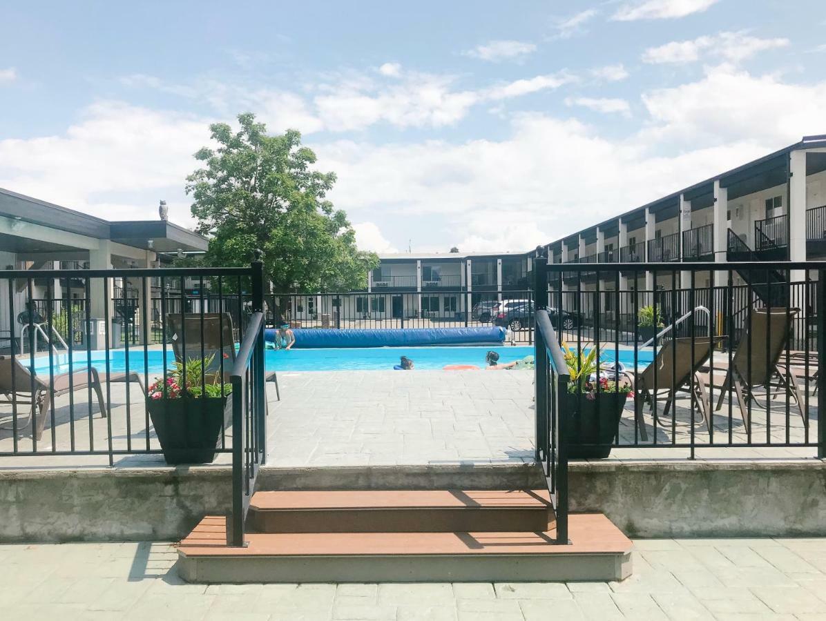 Oasis Inn Kelowna Eksteriør bilde