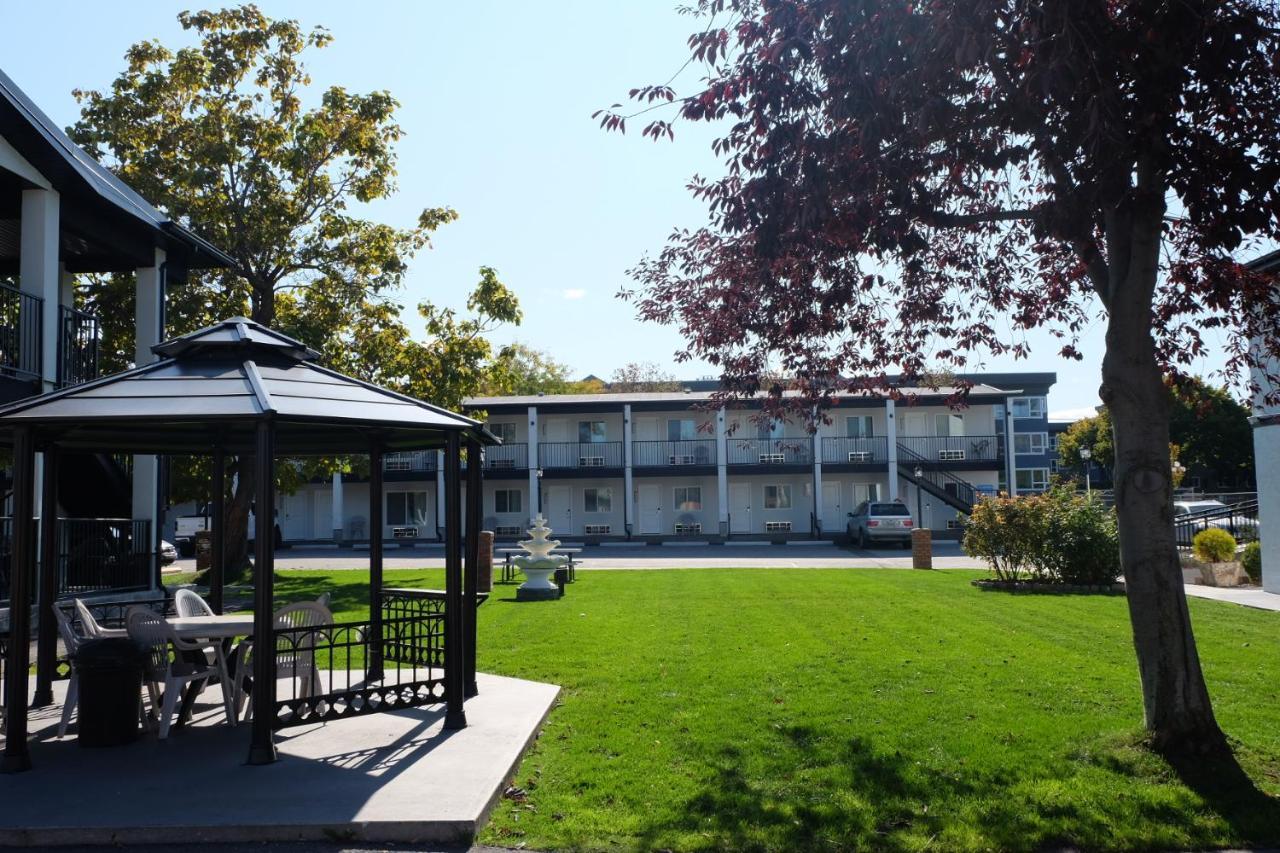 Oasis Inn Kelowna Eksteriør bilde