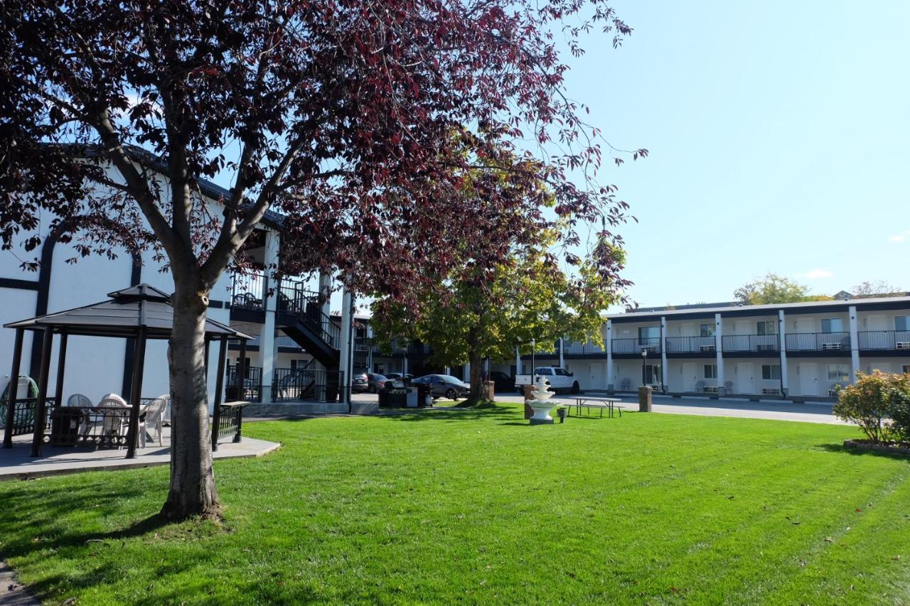 Oasis Inn Kelowna Eksteriør bilde